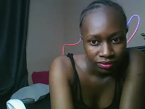 Snapshot of Caramelpink chatting on July 7, 12:35 am Caramelpink online show from July 7, 12:35 am