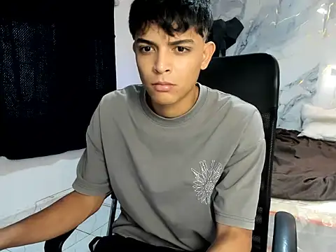 slim dirtyxx1 online show from July 2, 8:15 pm