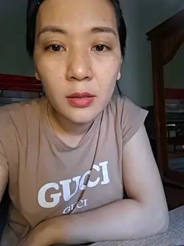 Snapshot of Lyrose_2k chatting on July 8, 8:59 am Lyrose 2k online show from July 8, 8:59 am