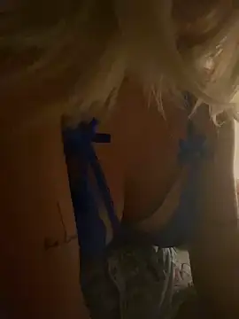 sofiahotcandyy online show from July 8, 8:20 pm