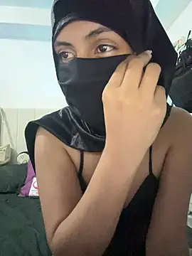 Leylak Fadel online show from July 3, 5:03 am