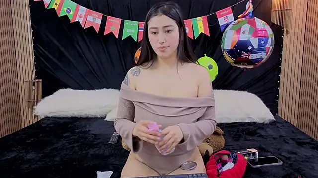 Megan-Burning- online show from July 6, 2:35 pm