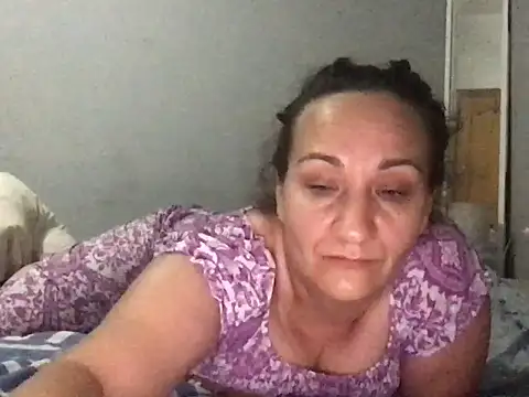 Snapshot of almarebelde chatting on July 2, 7:03 am almarebelde online show from July 2, 7:03 am