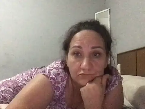 Snapshot of almarebelde chatting on July 2, 9:32 pm almarebelde online show from July 2, 9:32 pm