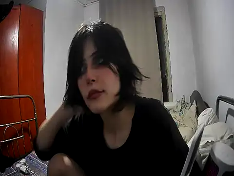 UwUwik online show from July 1, 1:28 am