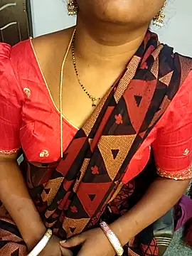 Snapshot of Siiddhika87 chatting on July 1, 6:19 pm Siiddhika87 online show from July 1, 6:19 pm