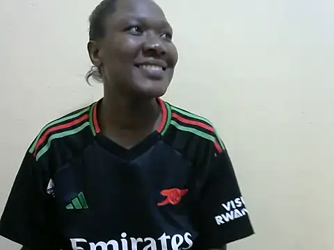 black eebbony online show from July 4, 7:40 pm