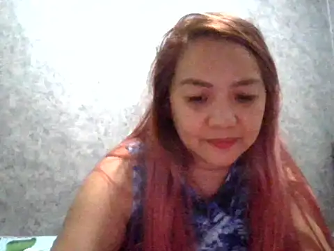 chloe wonderlust online show from July 2, 1:28 pm