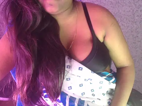 Snapshot of CutieMona chatting on July 3, 11:06 am CutieMona online show from July 3, 11:06 am