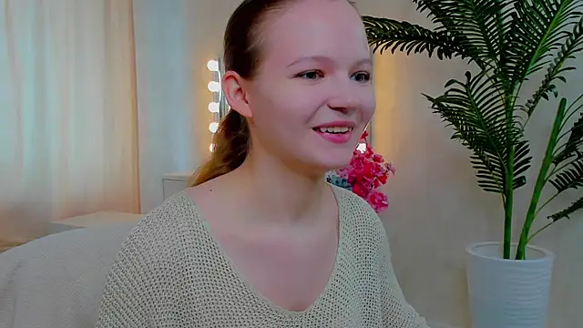 Snapshot of NaomiFess chatting on July 3, 12:22 pm NaomiFess online show from July 3, 12:22 pm