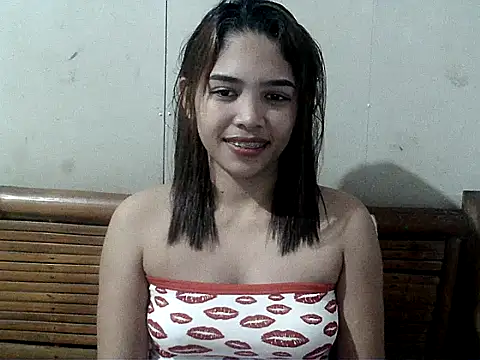 Snapshot of Asian_hotbabes chatting on July 9, 12:22 am Asian hotbabes online show from July 9, 12:22 am