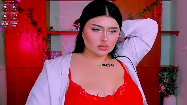 amanda striking online show from July 11, 9:20 am
