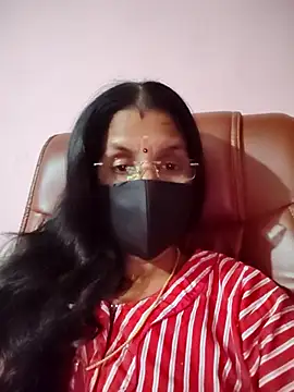 tamil peenqueen online show from July 4, 5:50 pm