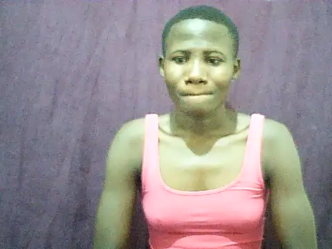 queen 0012 online show from July 3, 7:15 am
