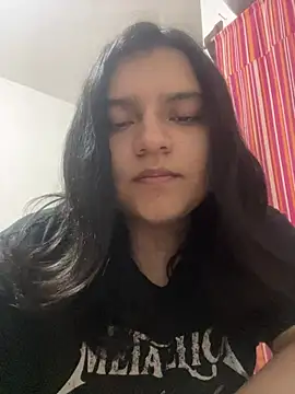 petitelatino online show from July 11, 5:08 am