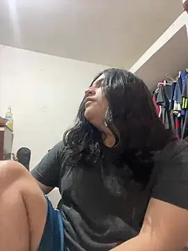petitelatino online show from July 22, 5:20 am