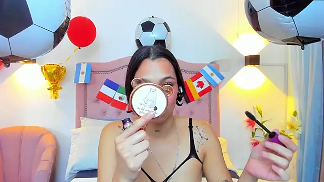 Kloewatson22 online show from July 10, 3:23 pm
