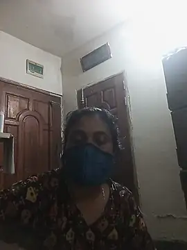 Snapshot of Moyna_52 chatting on July 3, 9:05 am Moyna 52 online show from July 3, 9:05 am