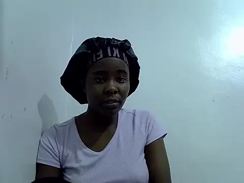 Snapshot of sweetSheila3517 chatting on July 8, 1:01 pm sweetSheila3517 online show from July 8, 1:01 pm