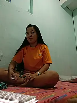 Snapshot of makulet chatting on July 3, 4:24 pm makulet online show from July 3, 4:24 pm