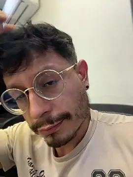 andrewlopezz online show from July 7, 8:34 pm