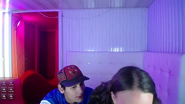 Snapshot of royalsexxx_ chatting on July 4, 8:46 pm royalsexxx online show from July 4, 8:46 pm
