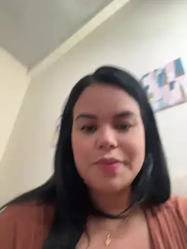 Snapshot of AliceStarshine chatting on June 5, 6:57 pm AliceStarshine online show from June 5, 6:57 pm