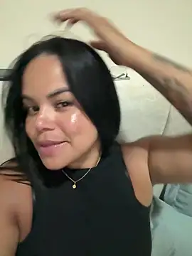 Snapshot of AliceStarshine chatting on November 15, 5:22 am AliceStarshine online show from November 15, 5:22 am