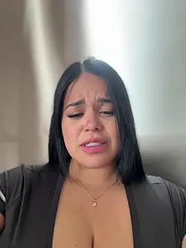 AliceStarshine online show from April 5, 4:46 pm