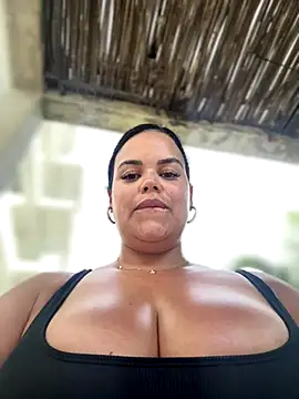 Snapshot of AliceStarshine chatting on December 15, 7:41 pm AliceStarshine online show from December 15, 7:41 pm