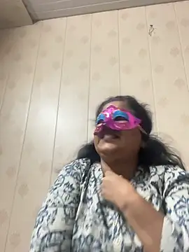 Snapshot of Hottie_Indian chatting on July 8, 7:20 am Hottie Indian online show from July 8, 7:20 am