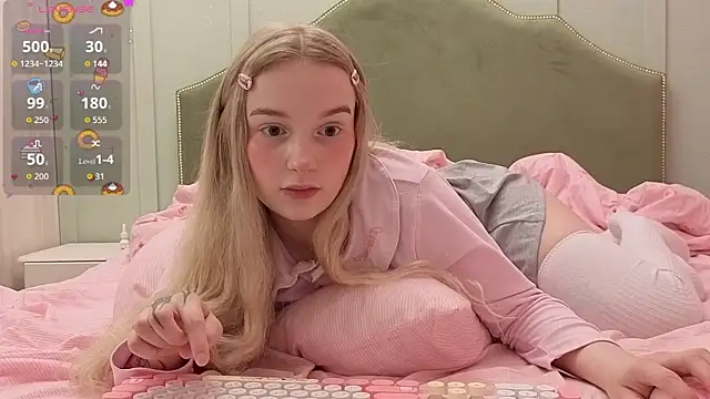 -mimimia- online show from July 4, 2:54 pm
