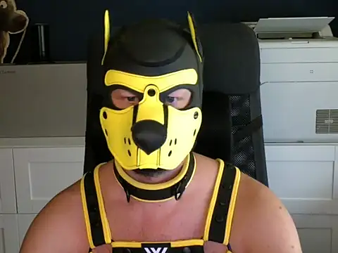 Snapshot of WildyLynx chatting on July 7, 3:37 pm WildyLynx online show from July 7, 3:37 pm