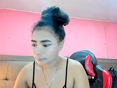 Snapshot of Naomi_Moon_ chatting on July 11, 7:25 pm Naomi Moon online show from July 11, 7:25 pm