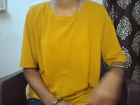 Snapshot of cute_riya899 chatting on July 10, 4:12 am cute riya899 online show from July 10, 4:12 am