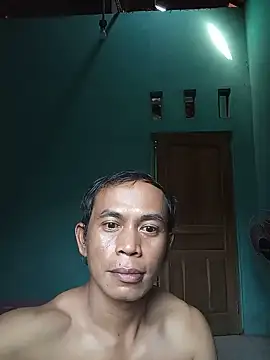 Snapshot of Andre_768 chatting on July 22, 5:42 am Andre 768 online show from July 22, 5:42 am