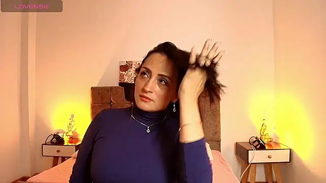 Snapshot of Eva_Bellucci chatting on July 13, 3:50 am Eva Bellucci online show from July 13, 3:50 am