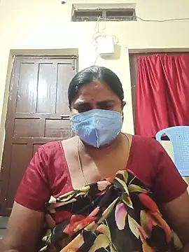 Snapshot of hothema chatting on July 14, 8:48 pm hothema online show from July 14, 8:48 pm