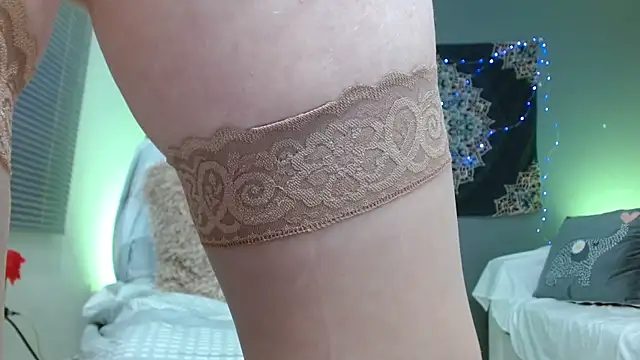 katiasupreme1 online show from December 14, 5:18 pm