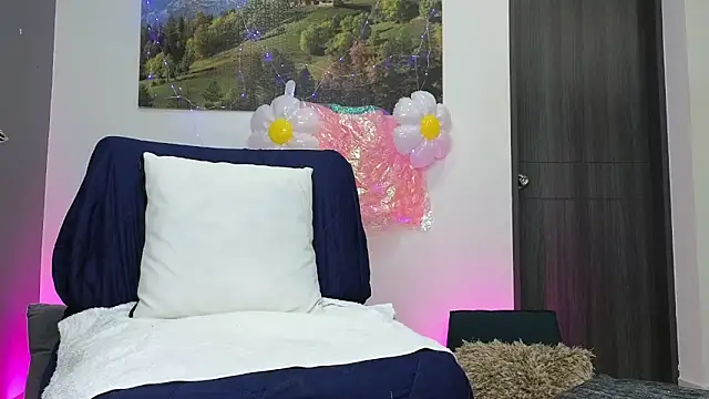 katiasupreme1 online show from February 1, 3:54 pm