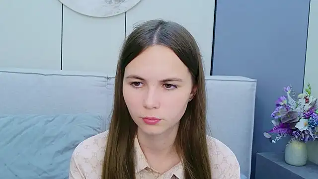 Snapshot of Thalia_Croft chatting on August 1, 11:52 am Thalia Croft online show from August 1, 11:52 am