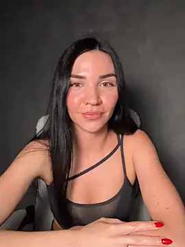 Snapshot of AigulLuna chatting on July 21, 5:14 pm AigulLuna online show from July 21, 5:14 pm