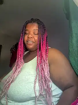 Snapshot of QueenTease420 chatting on July 8, 12:39 pm QueenTease420 online show from July 8, 12:39 pm
