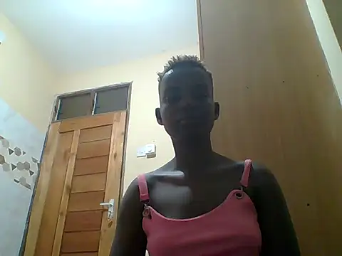 hotnshyy online show from July 7, 6:11 pm