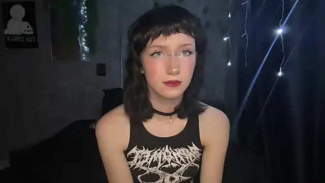 Snapshot of Silfara chatting on July 11, 6:08 pm Silfara online show from July 11, 6:08 pm