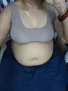 Snapshot of amudha143 chatting on July 10, 9:04 pm amudha143 online show from July 10, 9:04 pm