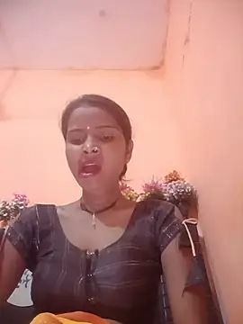 Snapshot of Chandni8090 chatting on July 8, 5:19 am Chandni8090 online show from July 8, 5:19 am