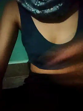 Snapshot of Miss8899 chatting on July 17, 6:49 pm Miss8899 online show from July 17, 6:49 pm