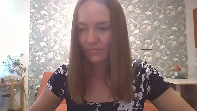 Alice Fidget online show from July 10, 9:20 am