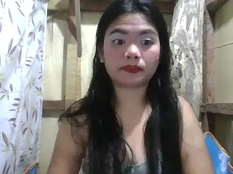 Snapshot of HornyAsian4you chatting on July 13, 1:21 pm HornyAsian4you online show from July 13, 1:21 pm